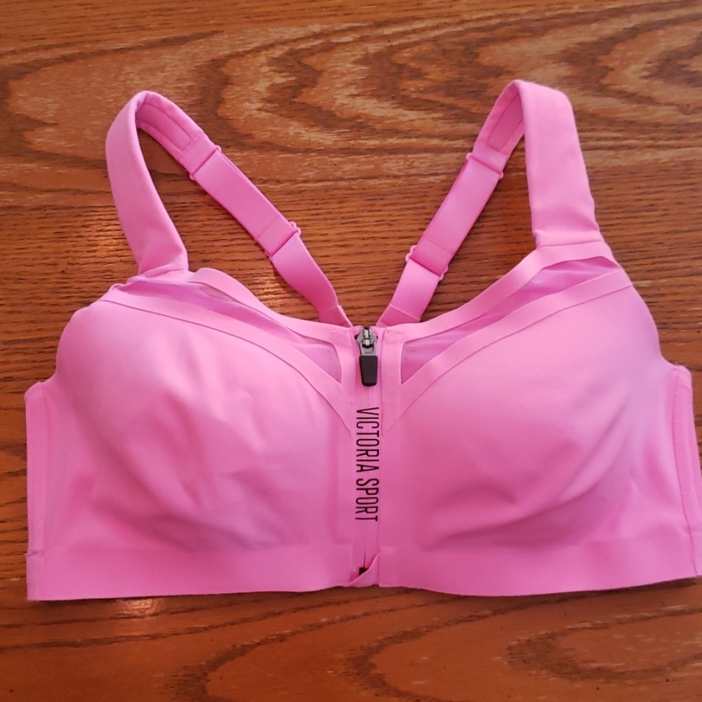 VS Incredible Knockout Bra 36D